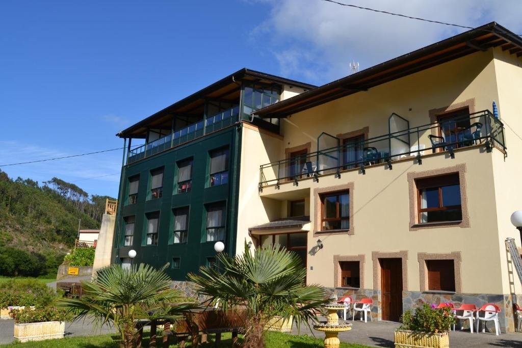 Hotel Restaurante Canero Exterior photo