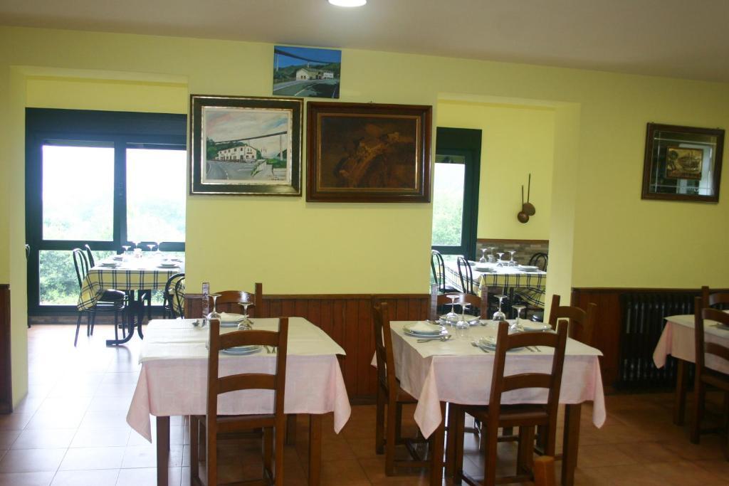 Hotel Restaurante Canero Exterior photo